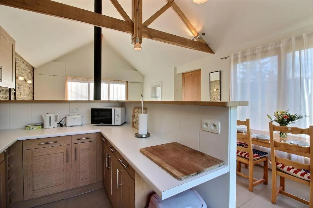 Beautiful Renovated Farmhouse Le Cellier Лансьё Франция